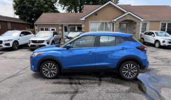 2025 Nissan Kicks Play SV full