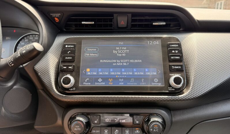2025 Nissan Kicks Play SV full