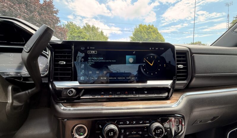 2024 Chevrolet Silverado 1500 LT full