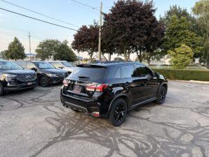 2024 Mitsubishi RVR ES
